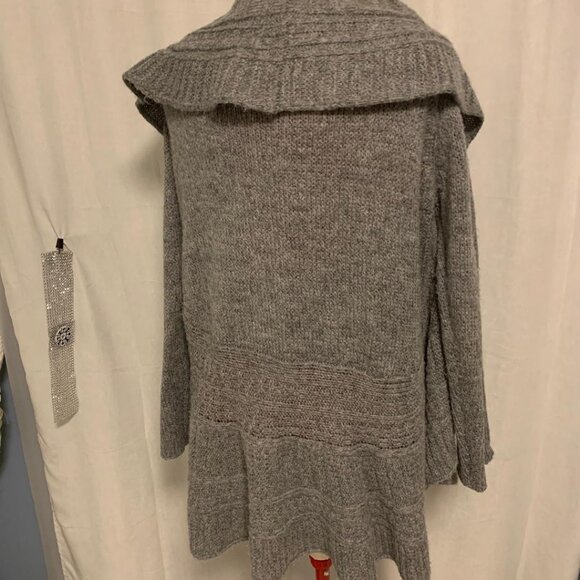 MXM Grey Knit Sweater - Picture 4 of 4